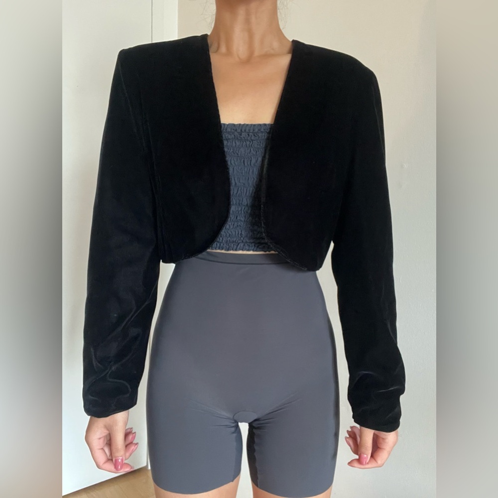 Vintage Romantic Velvet bolero ♥️